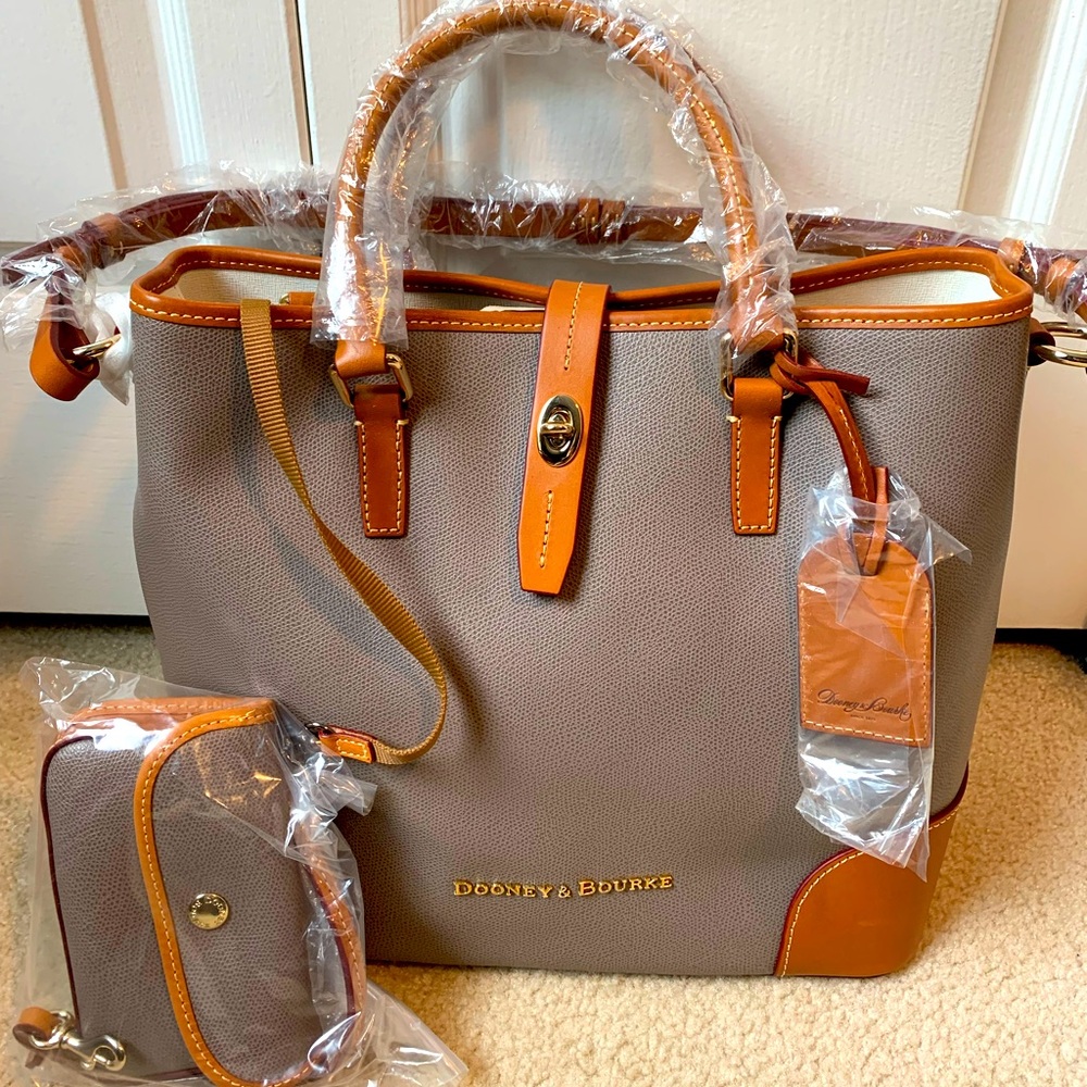 NWT Dooney & Bourke Purse